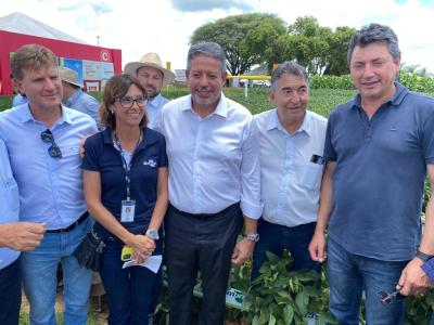 FundaÃ§Ã£o Meridional e Embrapa realizam lanÃ§amento de nova cultivar de soja no Show Rural 